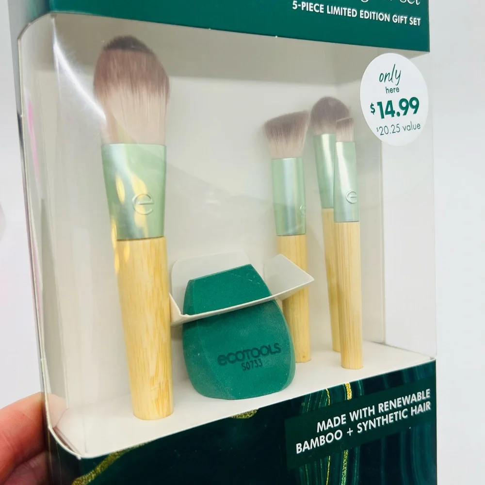 NWT EcoTools Dash of Glow Set - Bamboo and Green